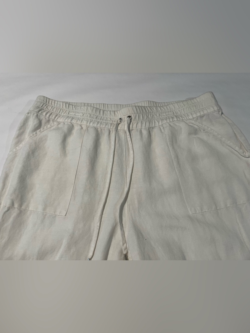 Relaxed Drawstring Linen-Raton Capris - White - Picture 4 of 5